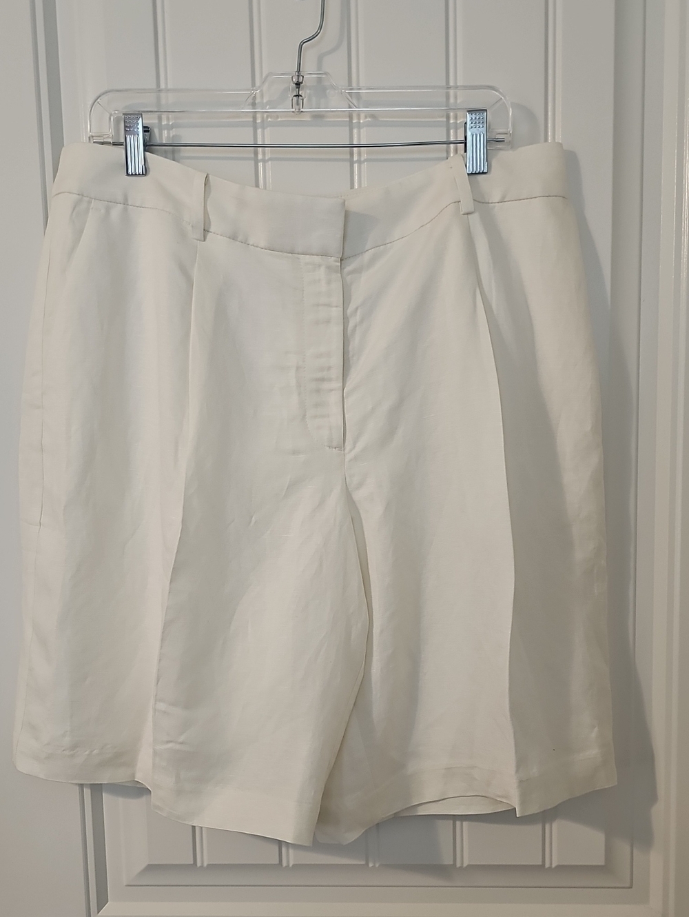 LOFT Cream Tailored High-Rise Bermuda Shorts